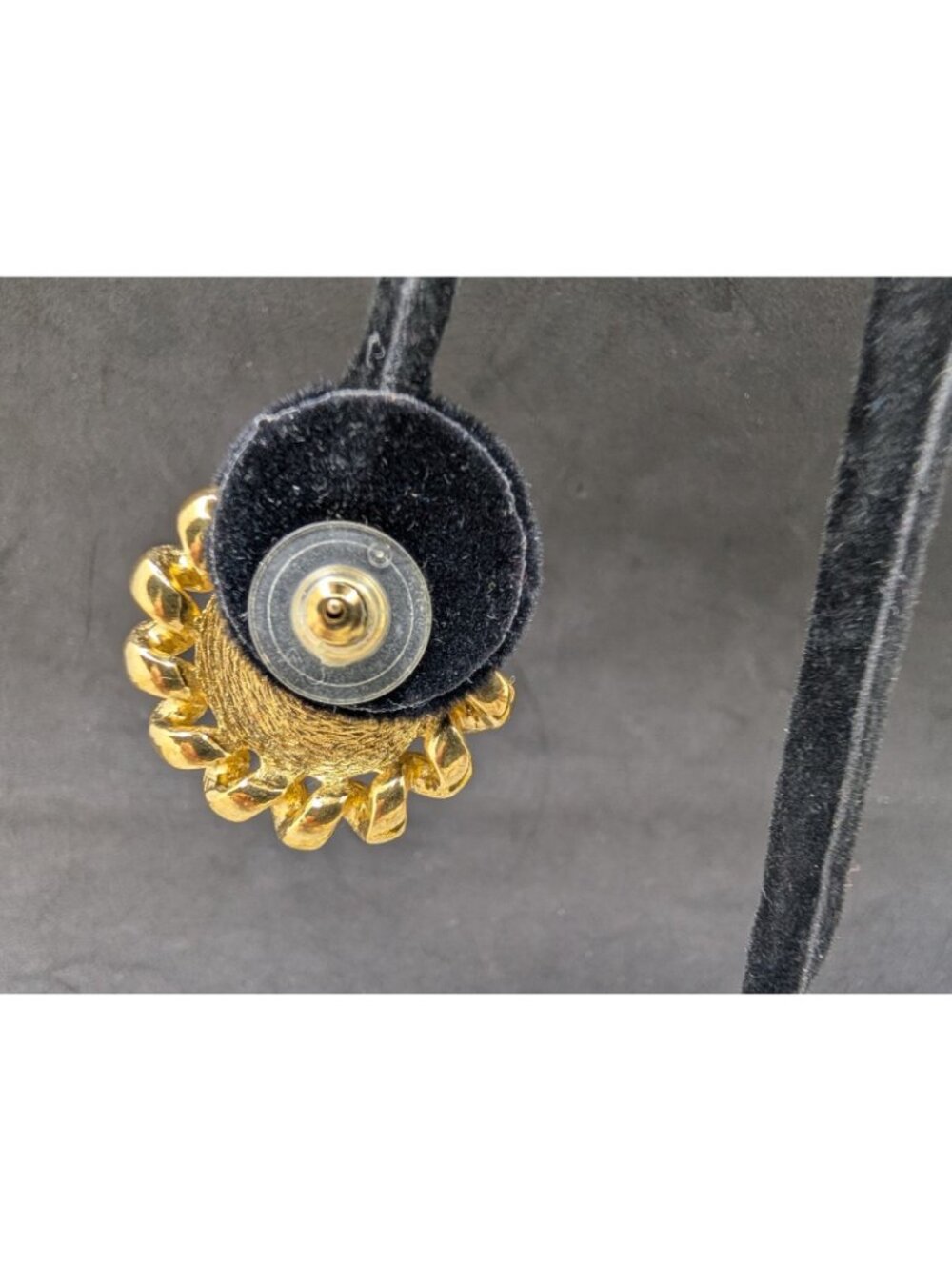 Vtg Christian Dior Faux Pearl Gold tone Chain Earrings 1.25"  Designer Runway - Picture 6 of 16